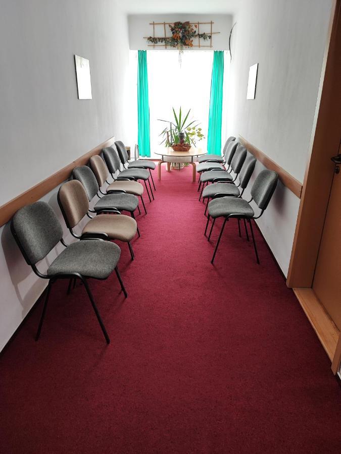 Hotel Beke Sziget Komló エクステリア 写真
