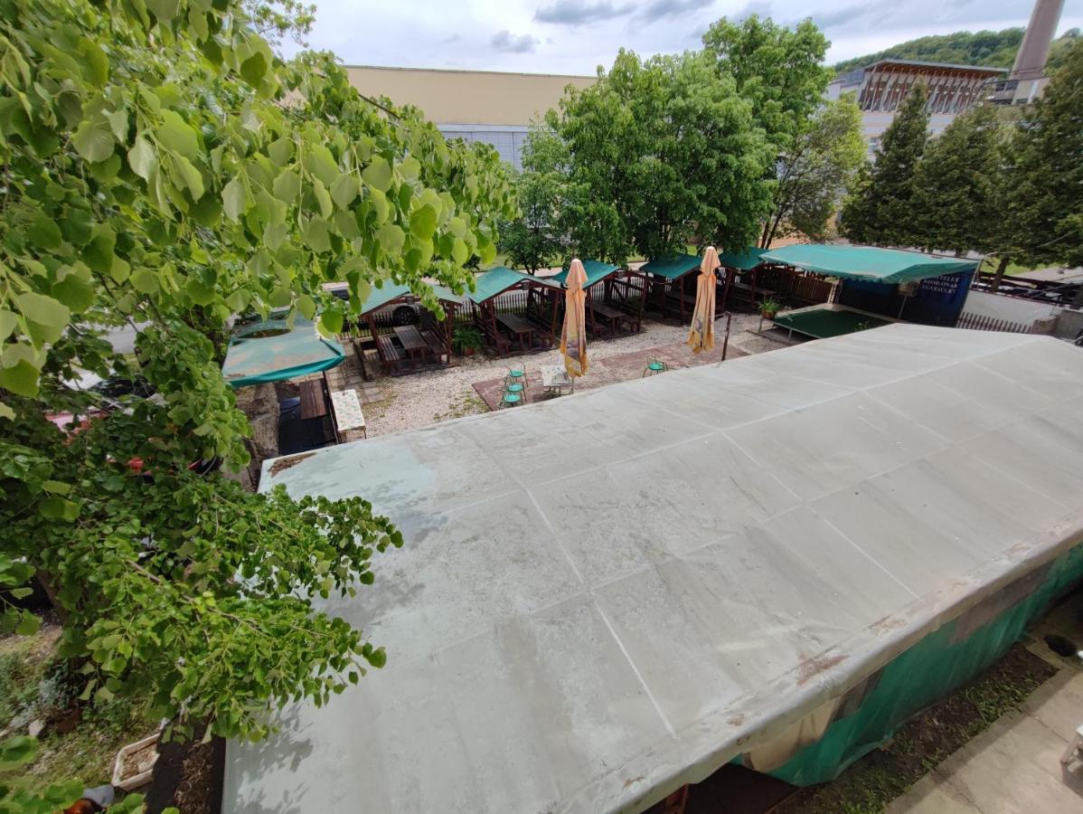 Hotel Beke Sziget Komló エクステリア 写真